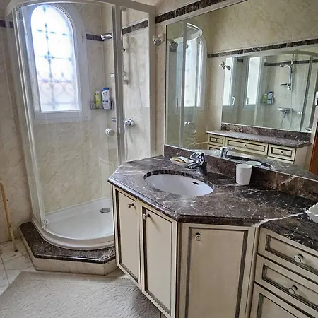 فيلة Avec Piscine Privee, Climatisation Et Parking, Proche Plages Aux Issambres - Fr-1-768-108 *